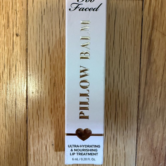 Too Faced Pillow Balm Lip Treatment - Original - Picture 3 of 3